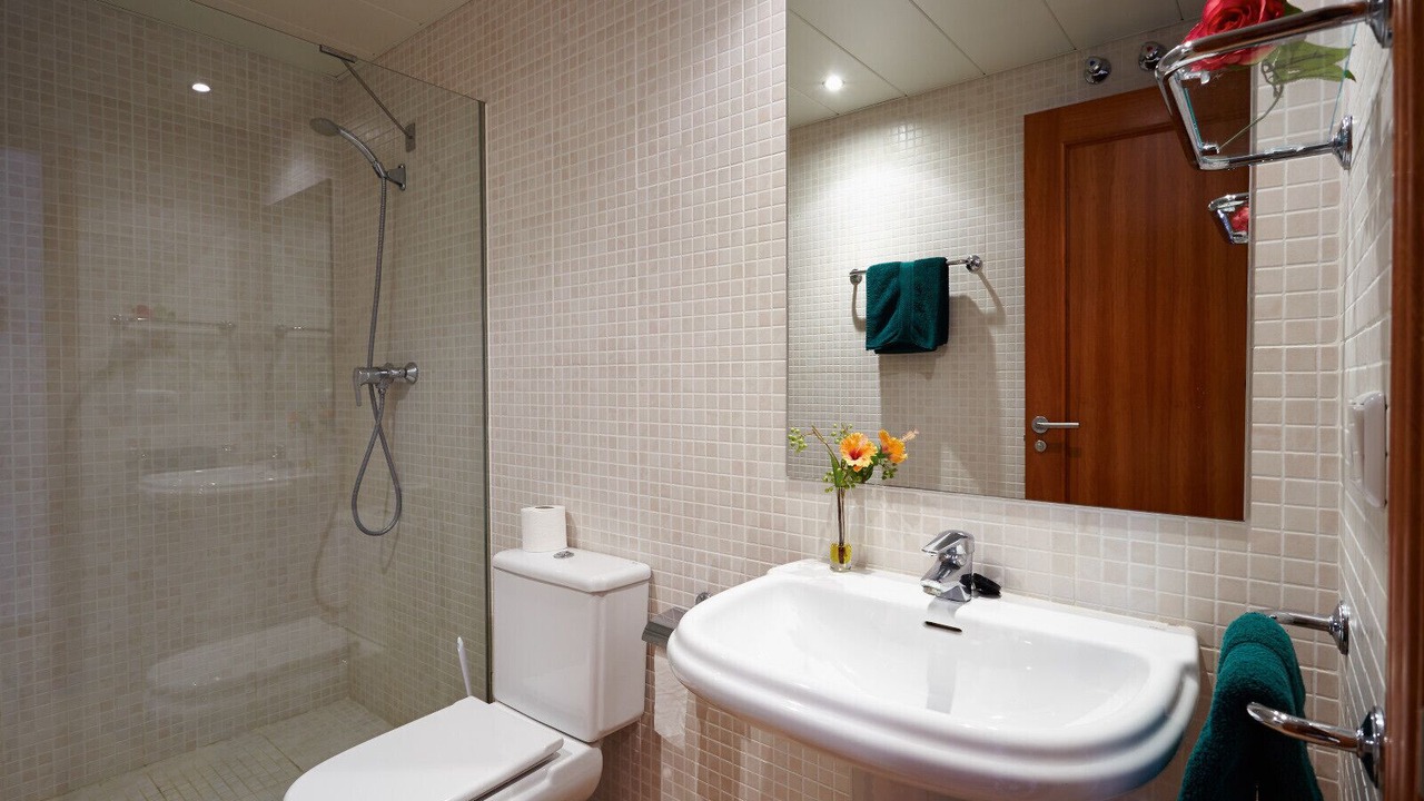 Photo of Bathroom in Pals