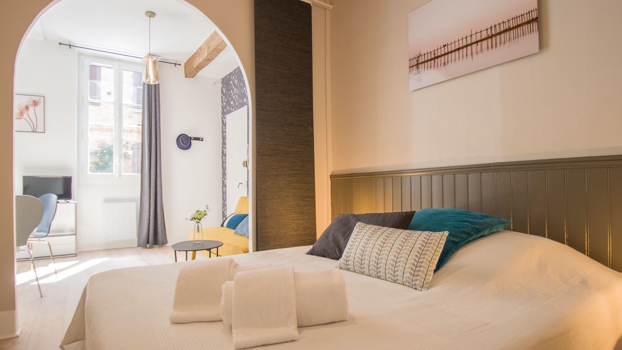 Photo of Bedroom in Toulouse City-Centre