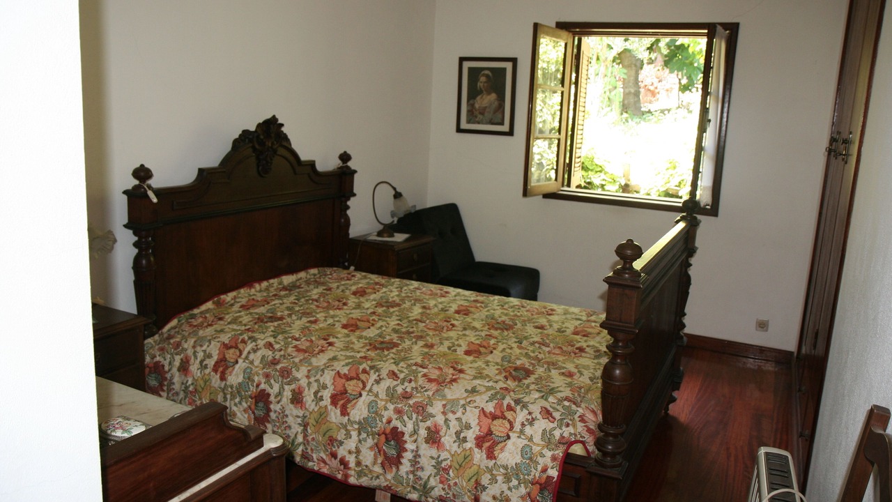 Photo of Bedroom in Santa Marta de Penaguiao