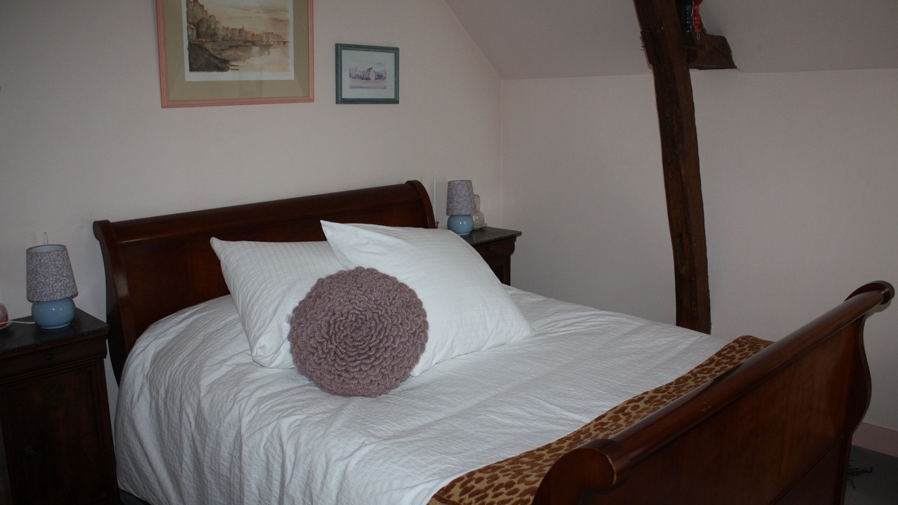 Photo of Bedroom in Cheille