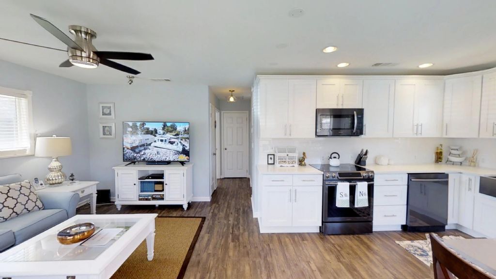 Photo of Others in Surfcrest Village