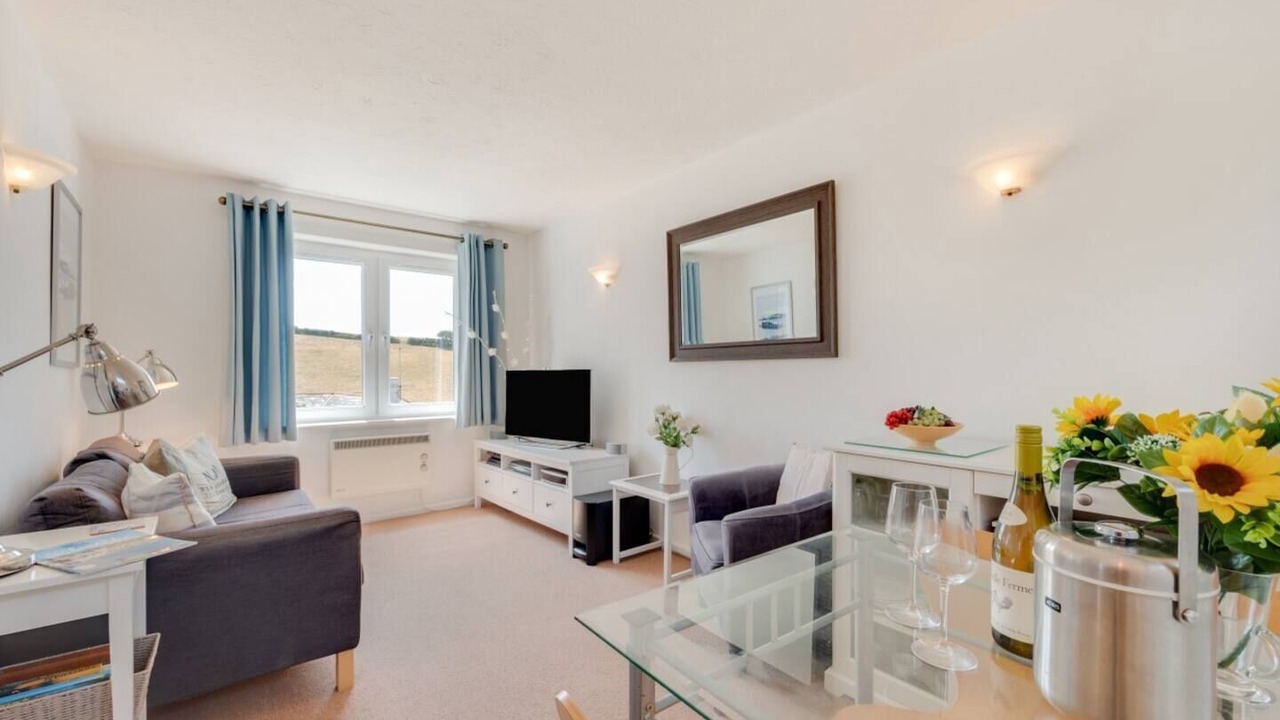 Photo of Livingroom in Hope-Cove