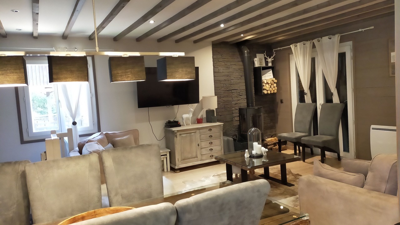 Photo of Livingroom in Pyrenees 2000