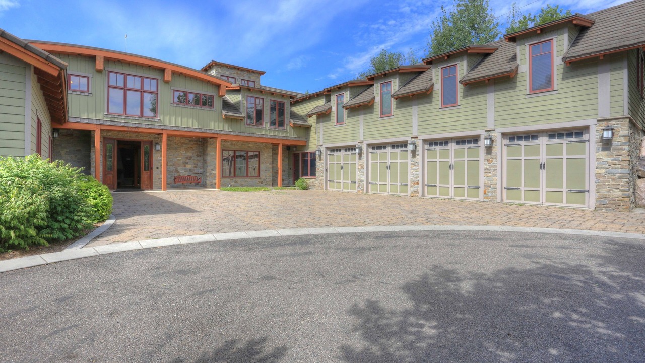Photo of Outdoor in Smithfield