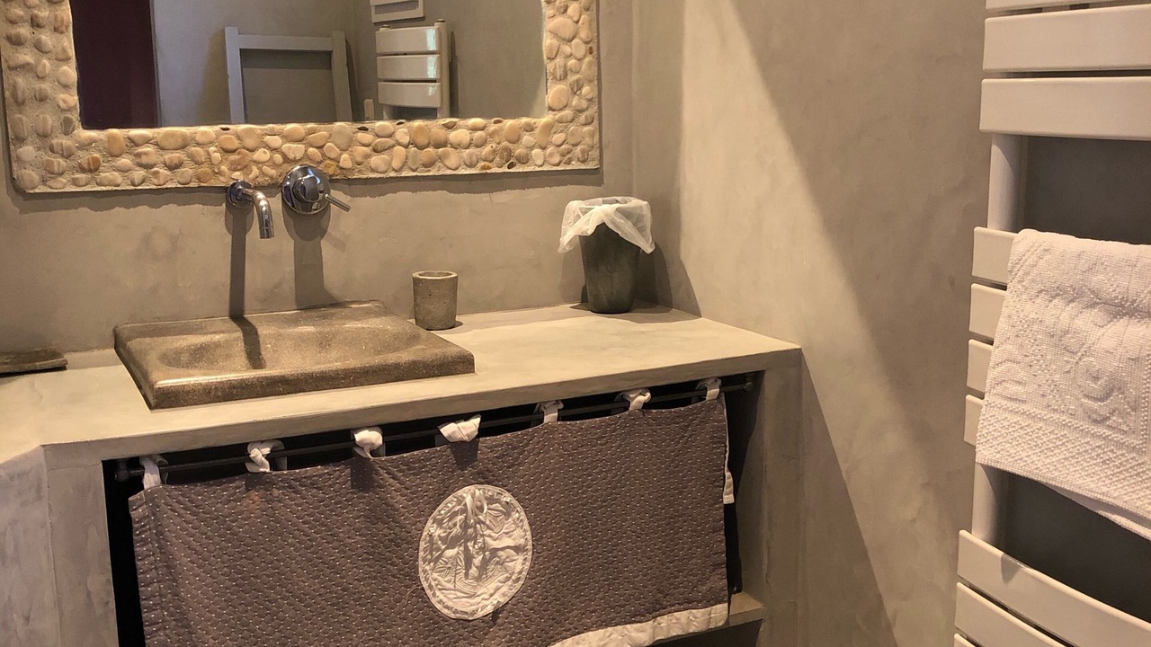 Photo of Bathroom in St.-Remy-de-Provence