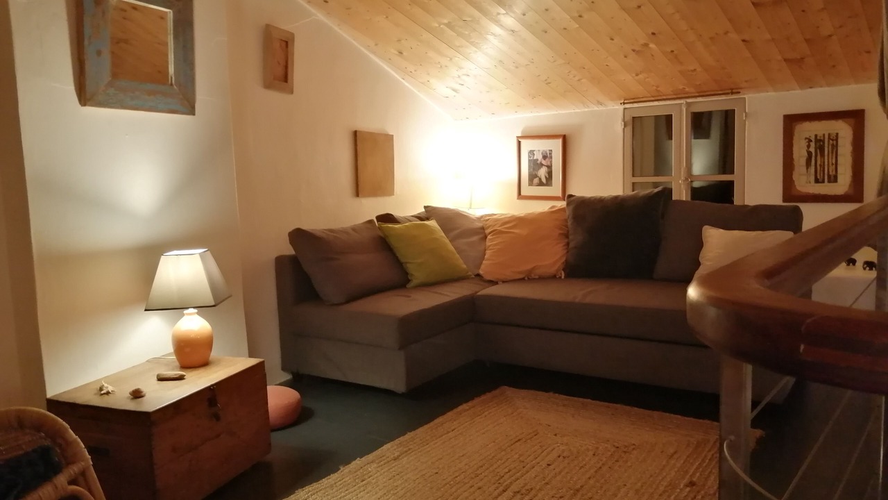 Photo of Livingroom in Bouin