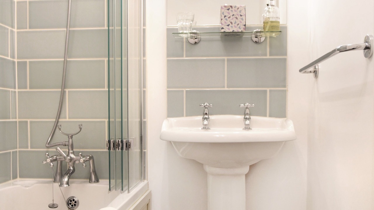 Photo of Bathroom in Dunster