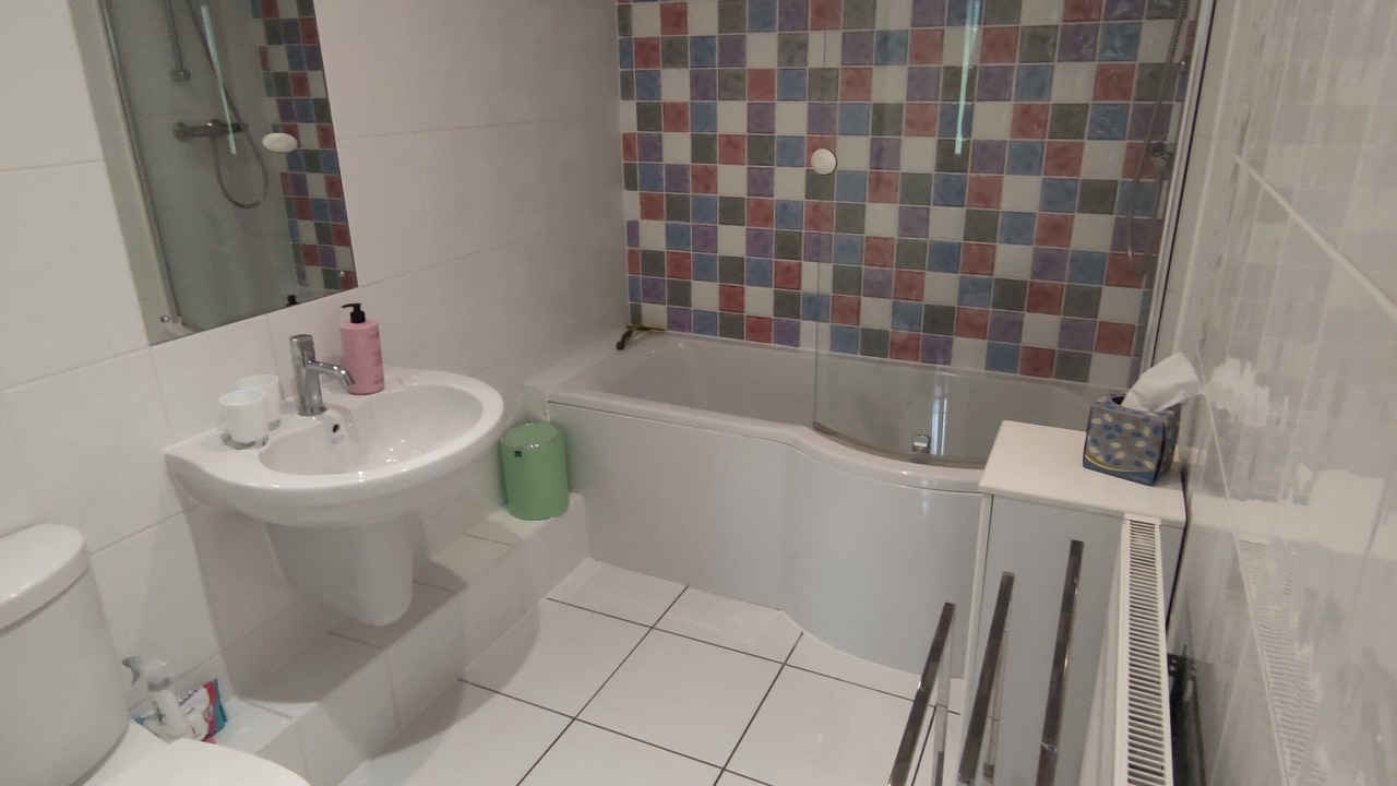 Photo of Bathroom in Saundersfoot