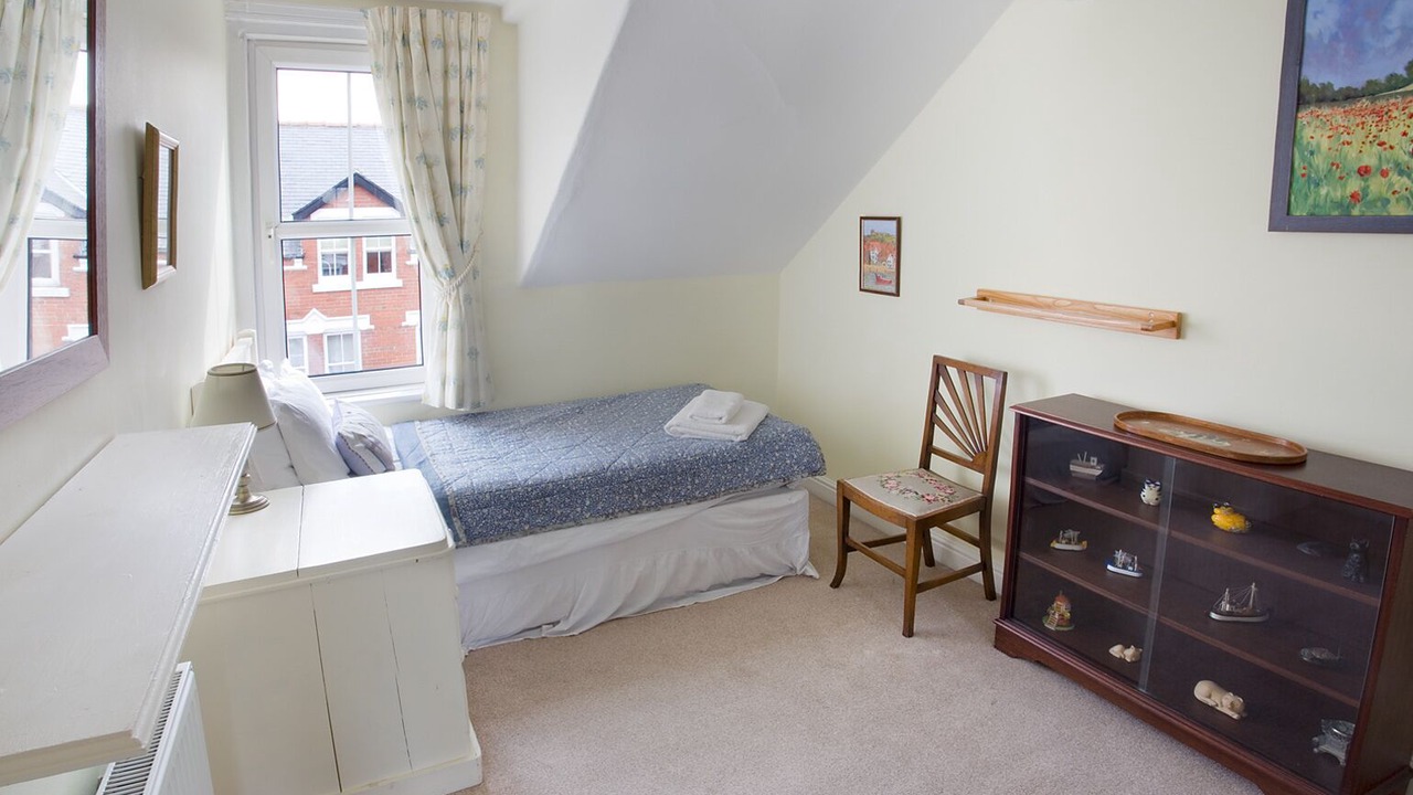 Photo of Bedroom in West Cliff