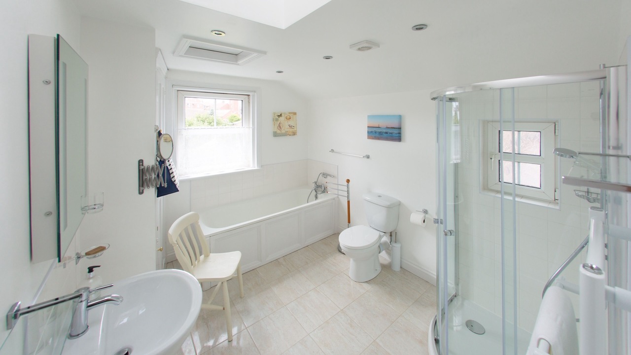 Photo of Bathroom in West Cliff
