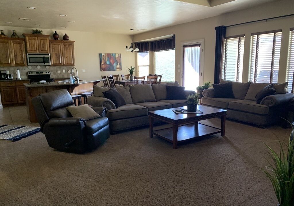 Photo of Livingroom in Hurricane