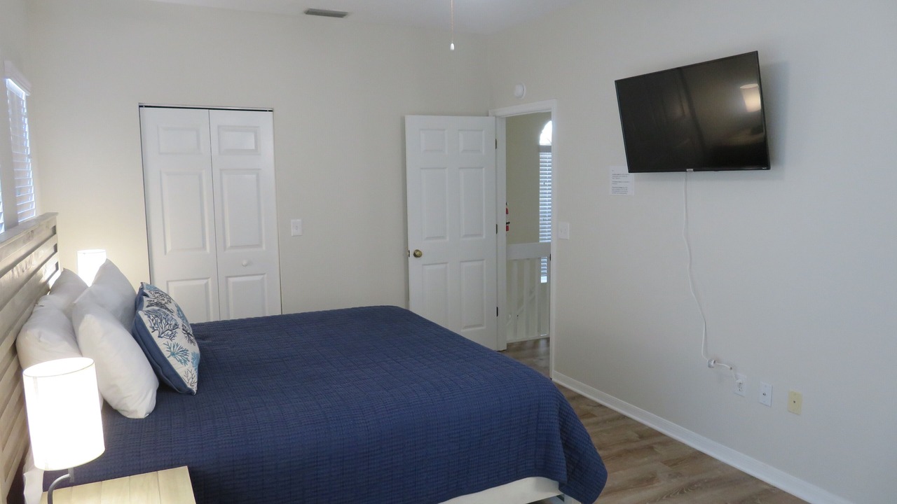 Photo of Bedroom in Bradenton Beach
