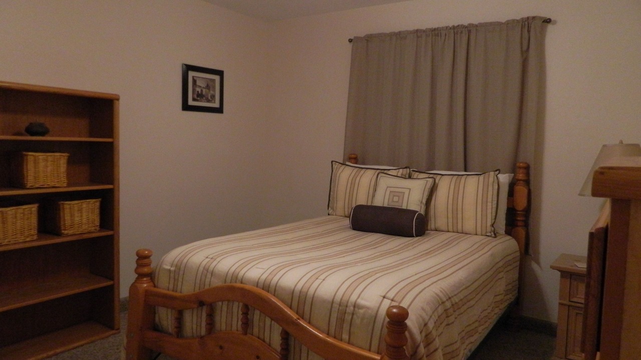 Photo of Bedroom in Hurricane