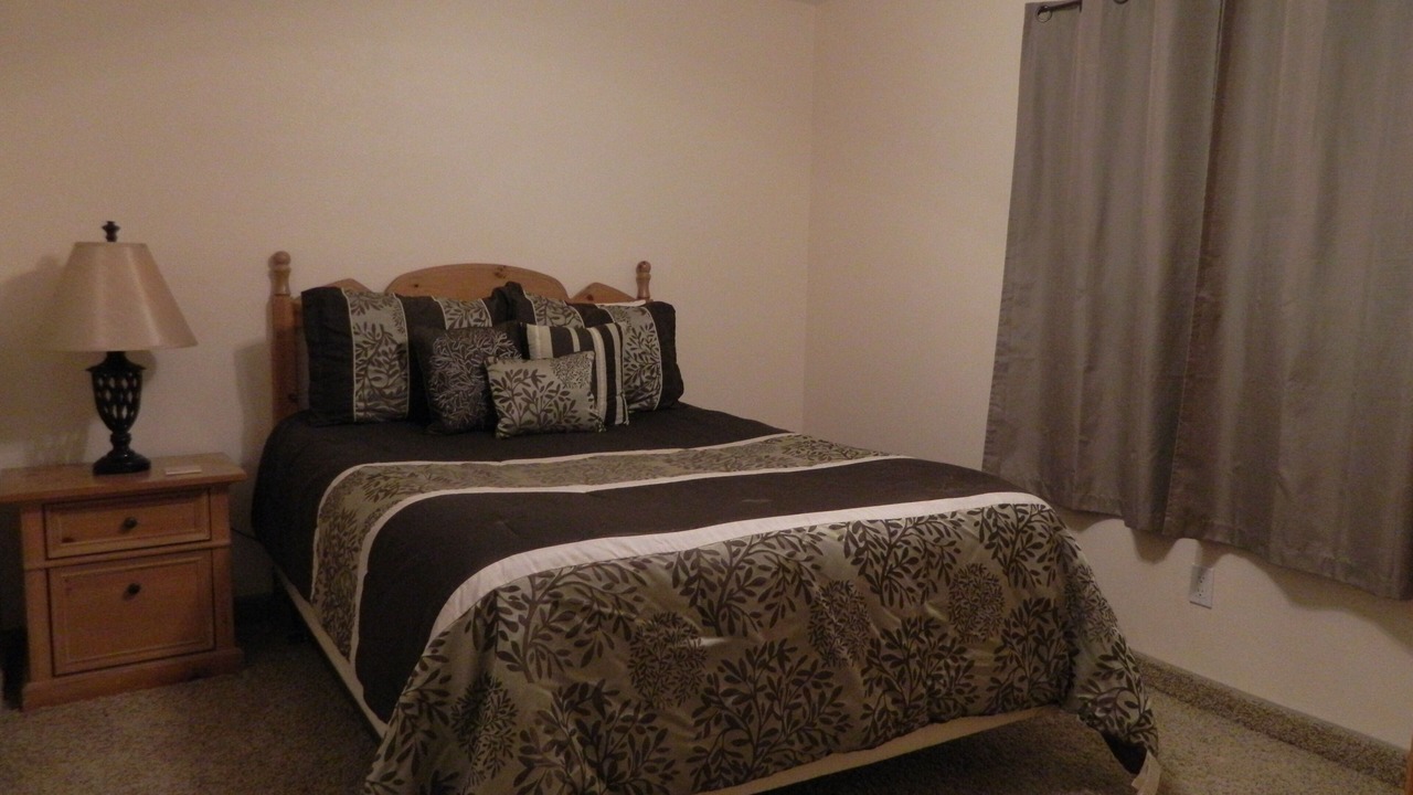 Photo of Bedroom in Hurricane