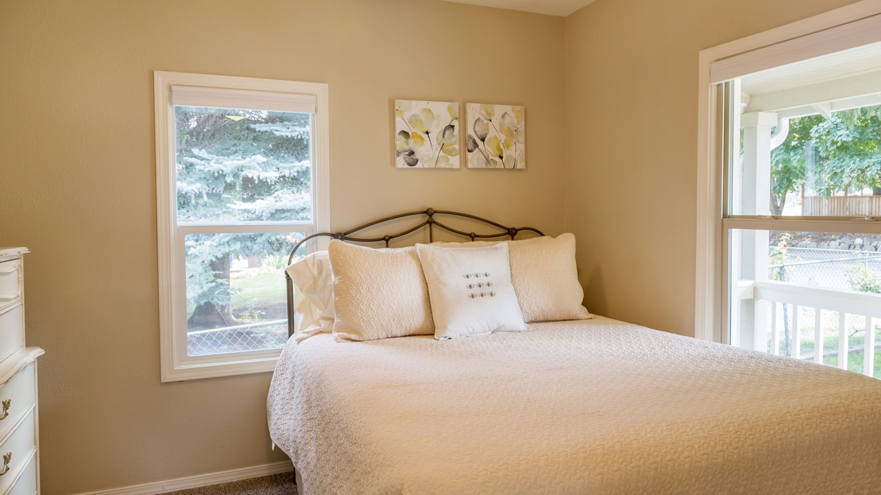 Photo of Bedroom in South Perry District