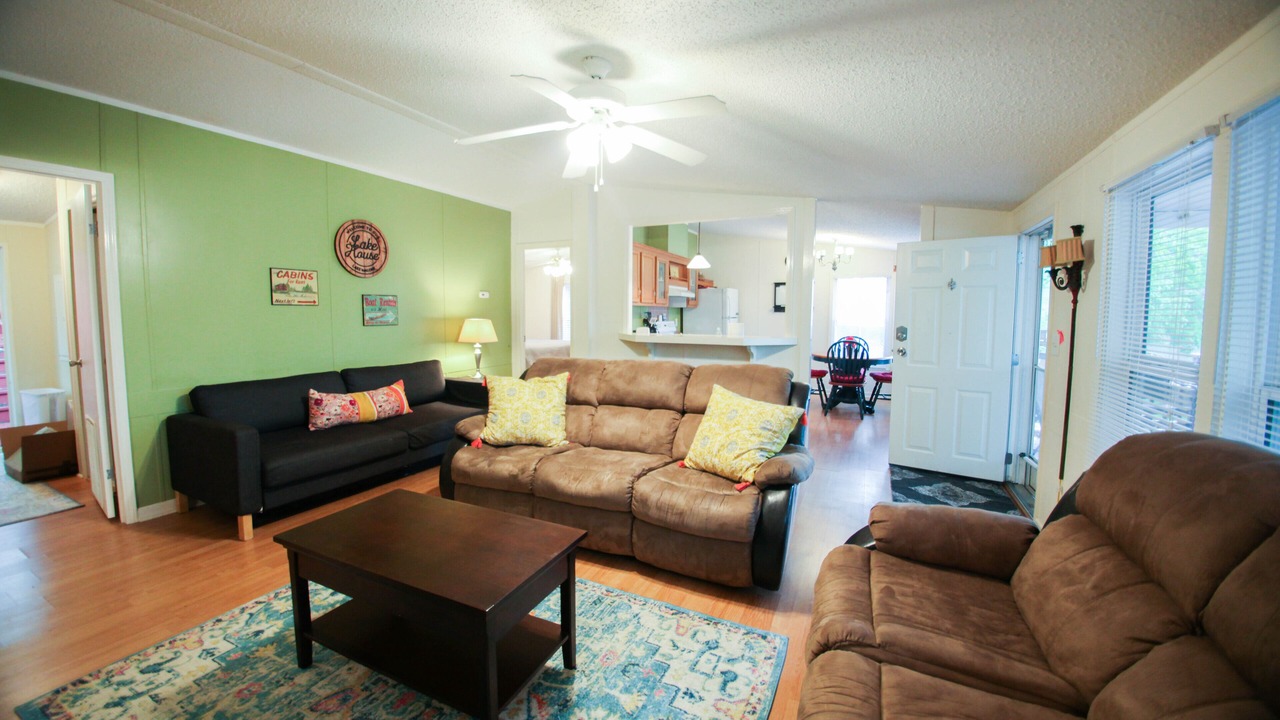 Photo of Livingroom in Lewisburg