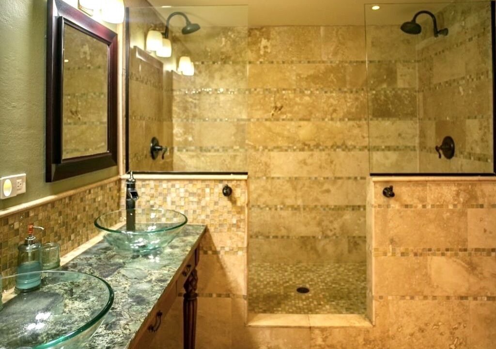 Photo of Bathroom in Estate La Vallee