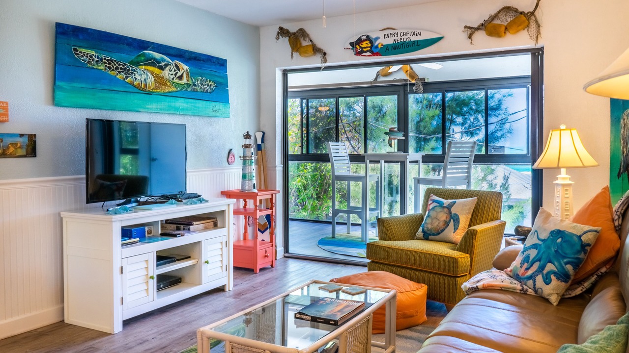 Photo of Livingroom in Holmes Beach
