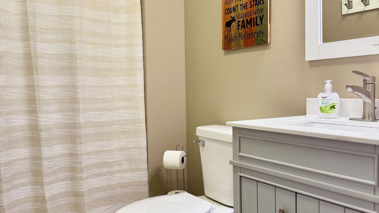 Photo of Bathroom in Goreville