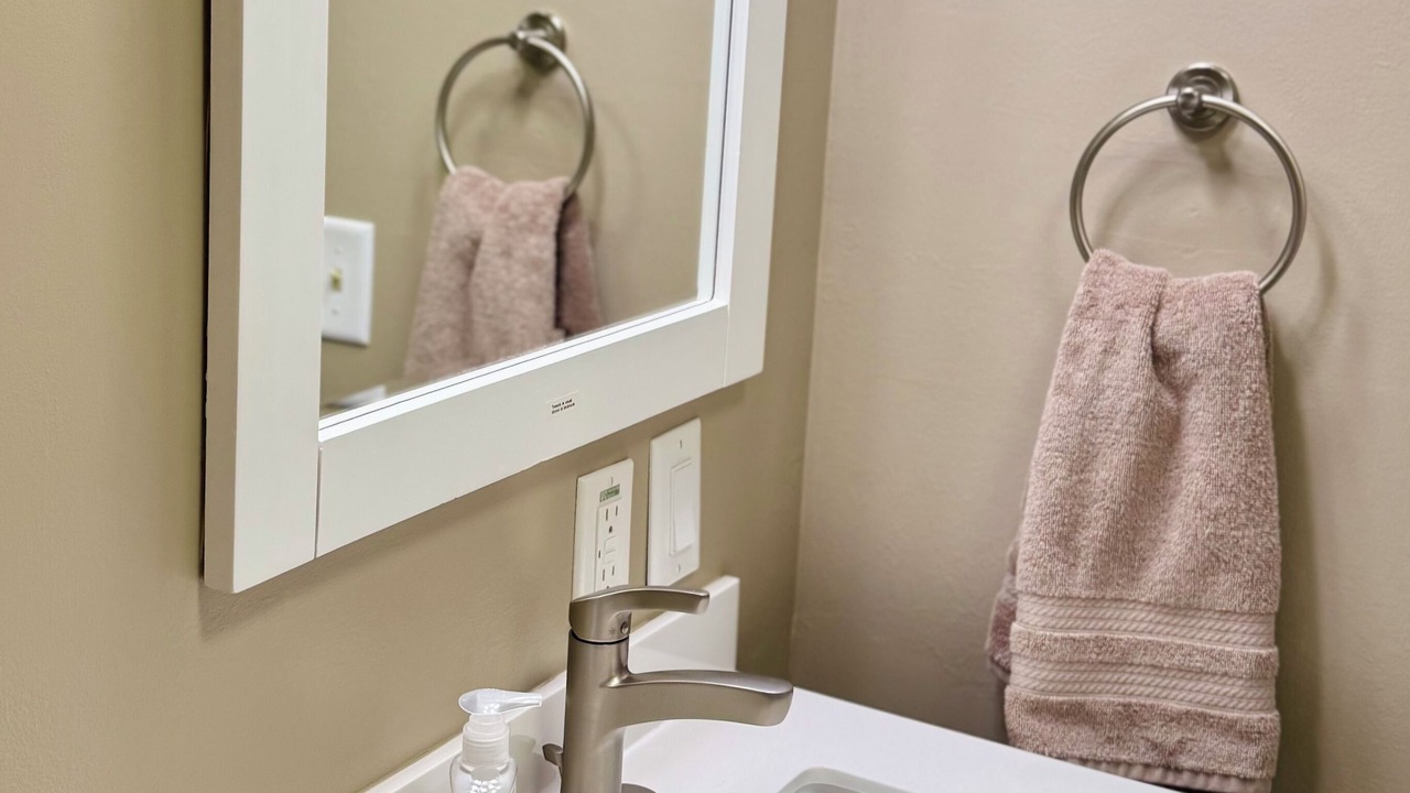 Photo of Bathroom in Goreville