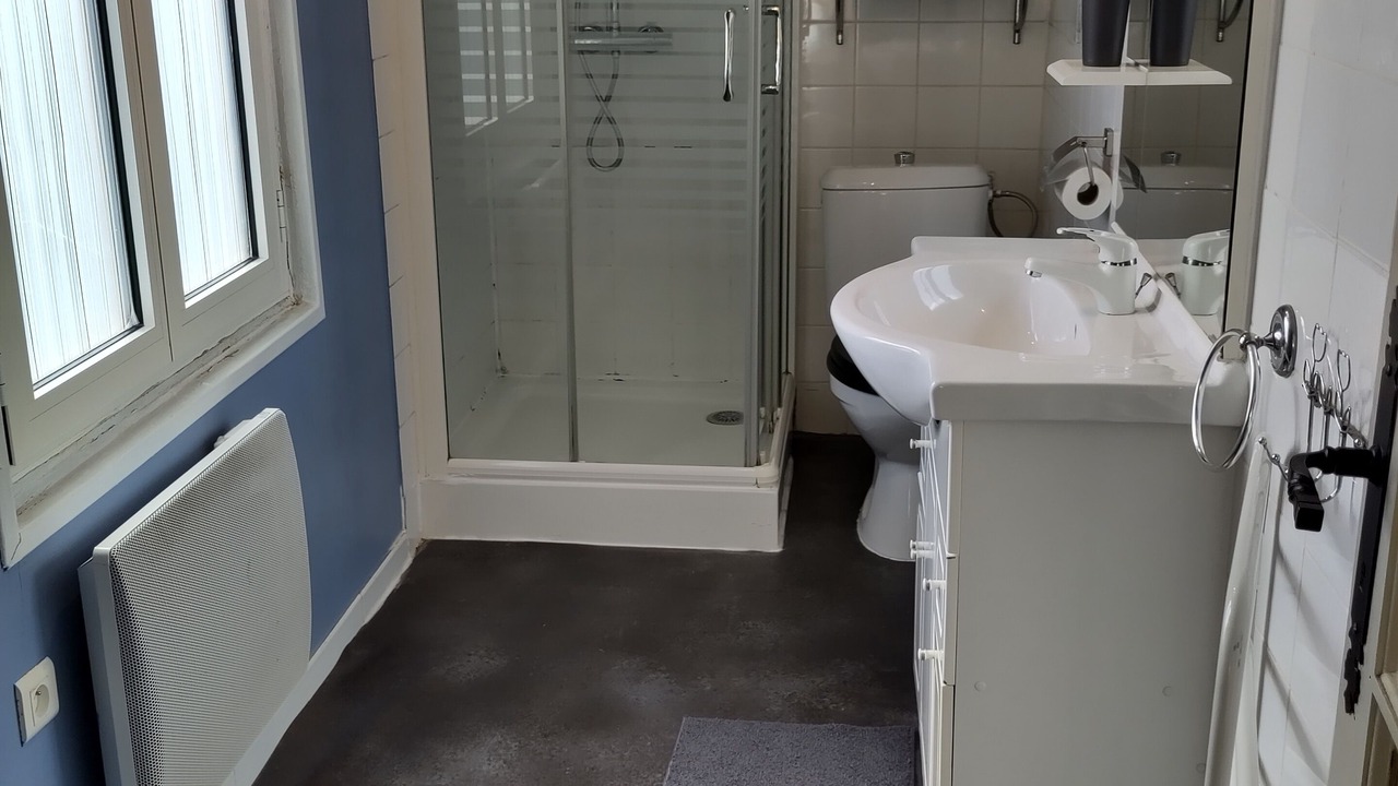 Photo of Bathroom in Rochecorbon