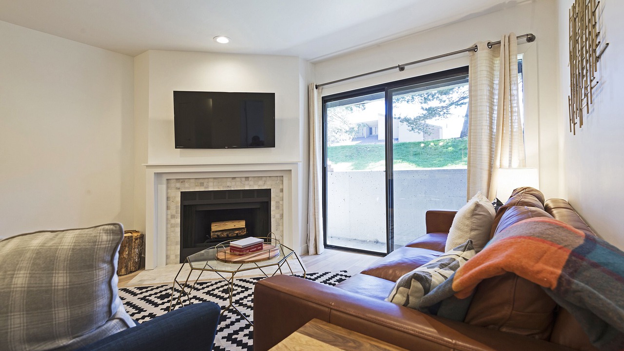 Photo of Livingroom in North Park City