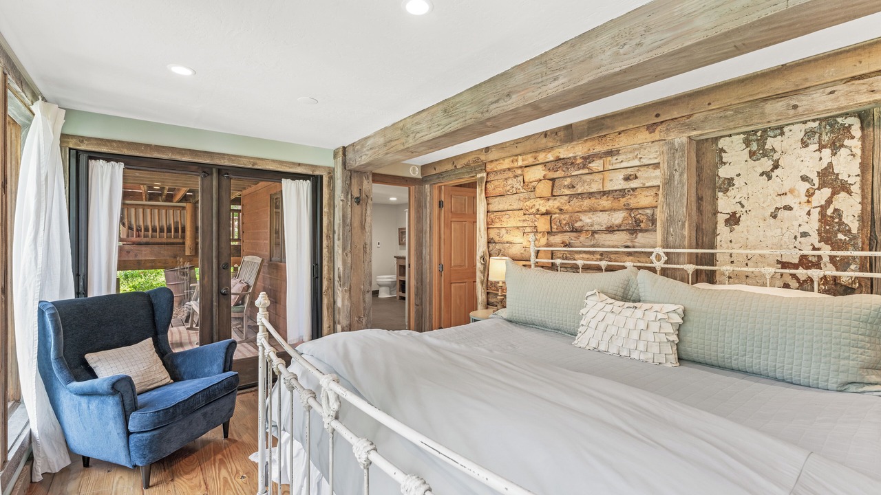 Photo of Bedroom in Sundance