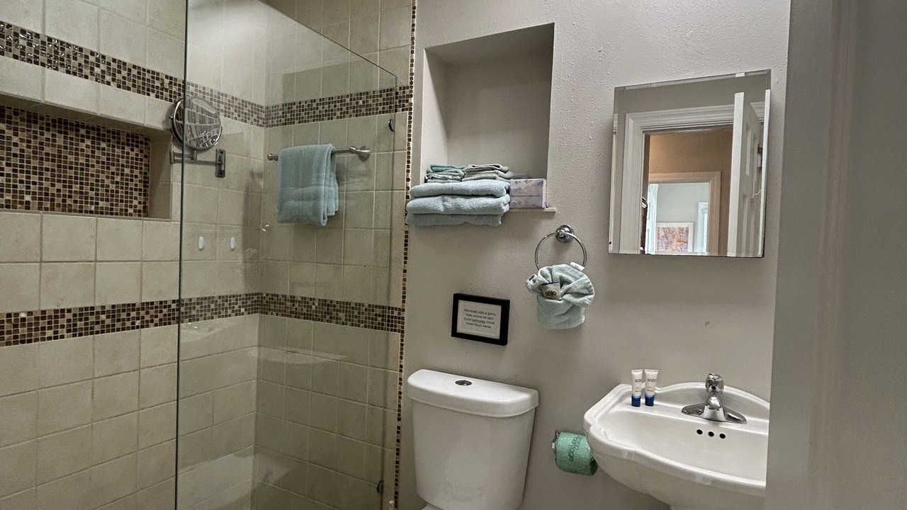 Photo of Bathroom in Long Meadow