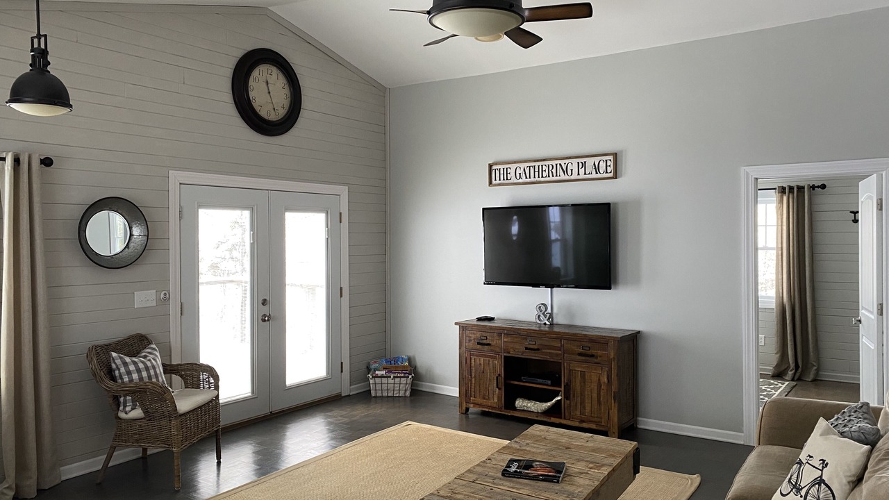 Photo of Livingroom in Grand Marais