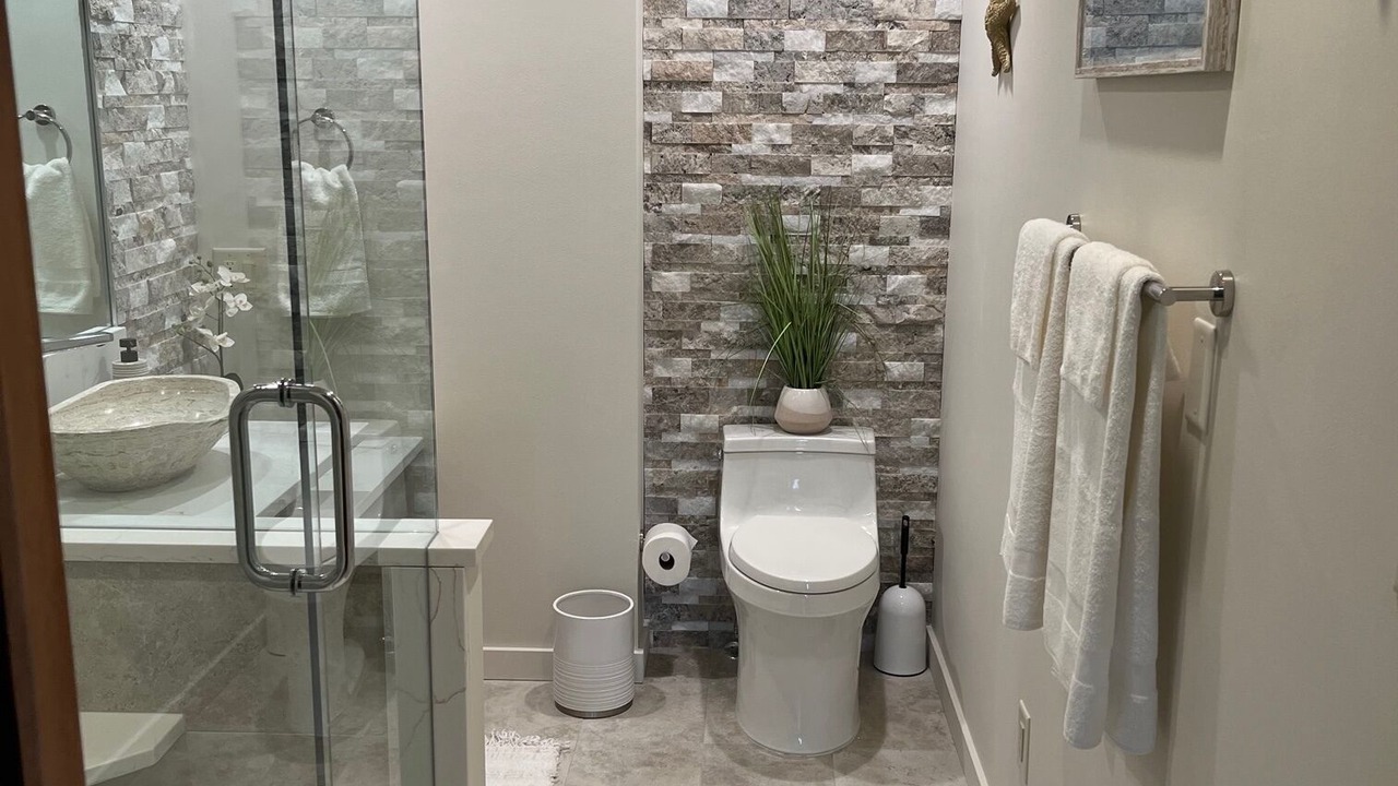 Photo of Bathroom in Douglas