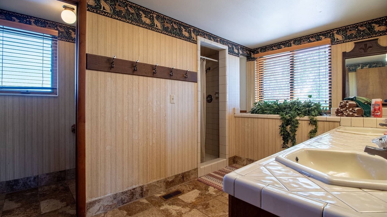 Photo of Bathroom in New Harmony