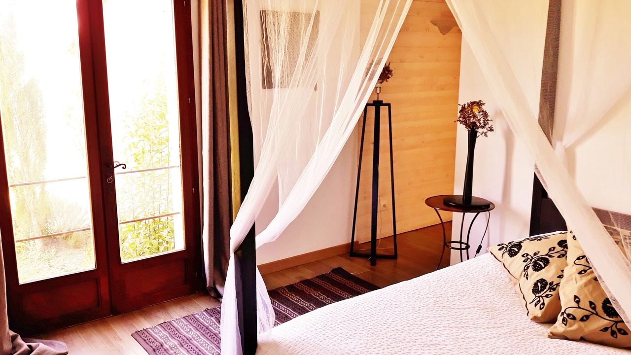 Photo of Bedroom in Entrecasteaux