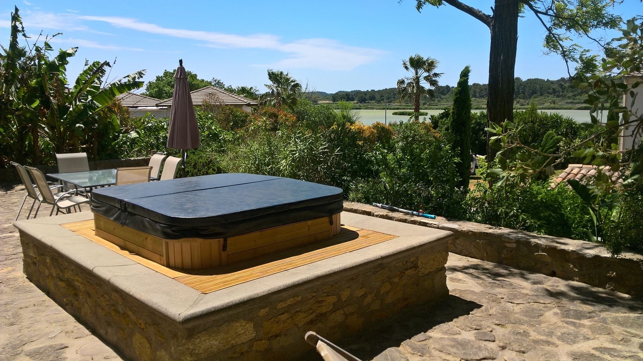 Photo of Outdoor in Istres