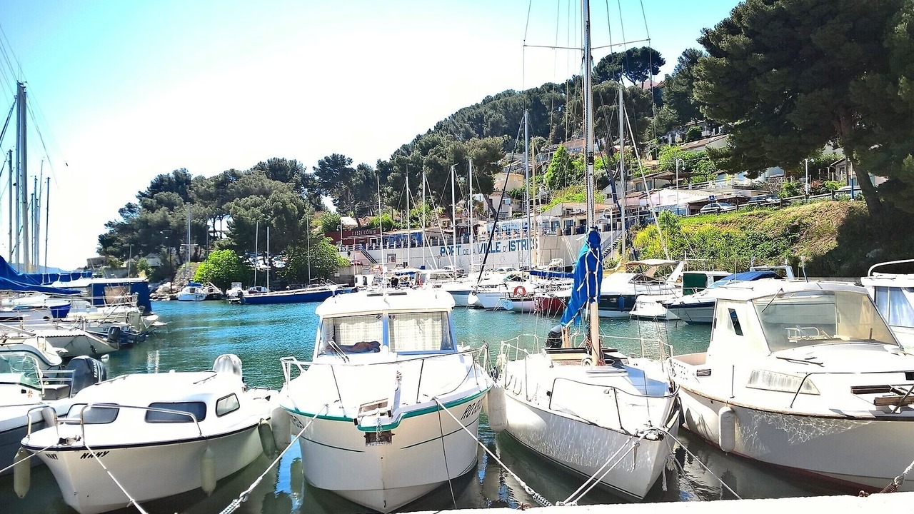 Photo of Others in Istres
