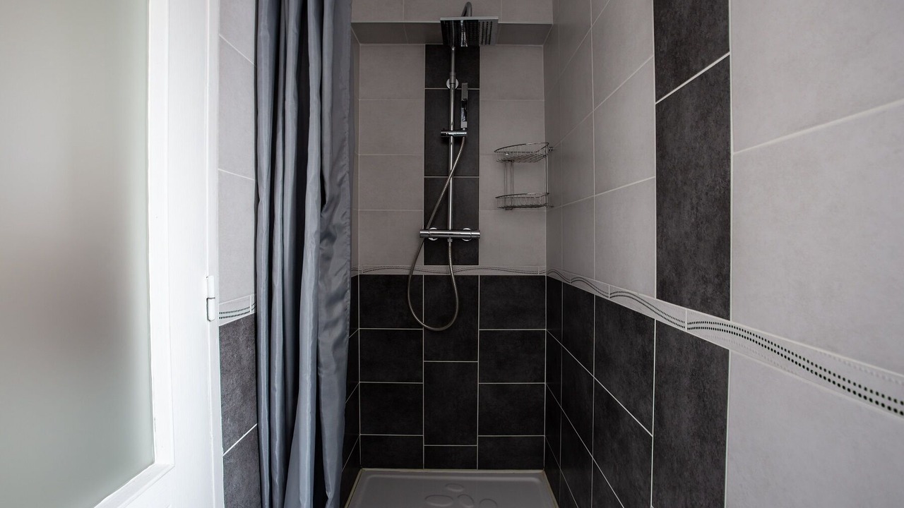 Photo of Bathroom in Embrun
