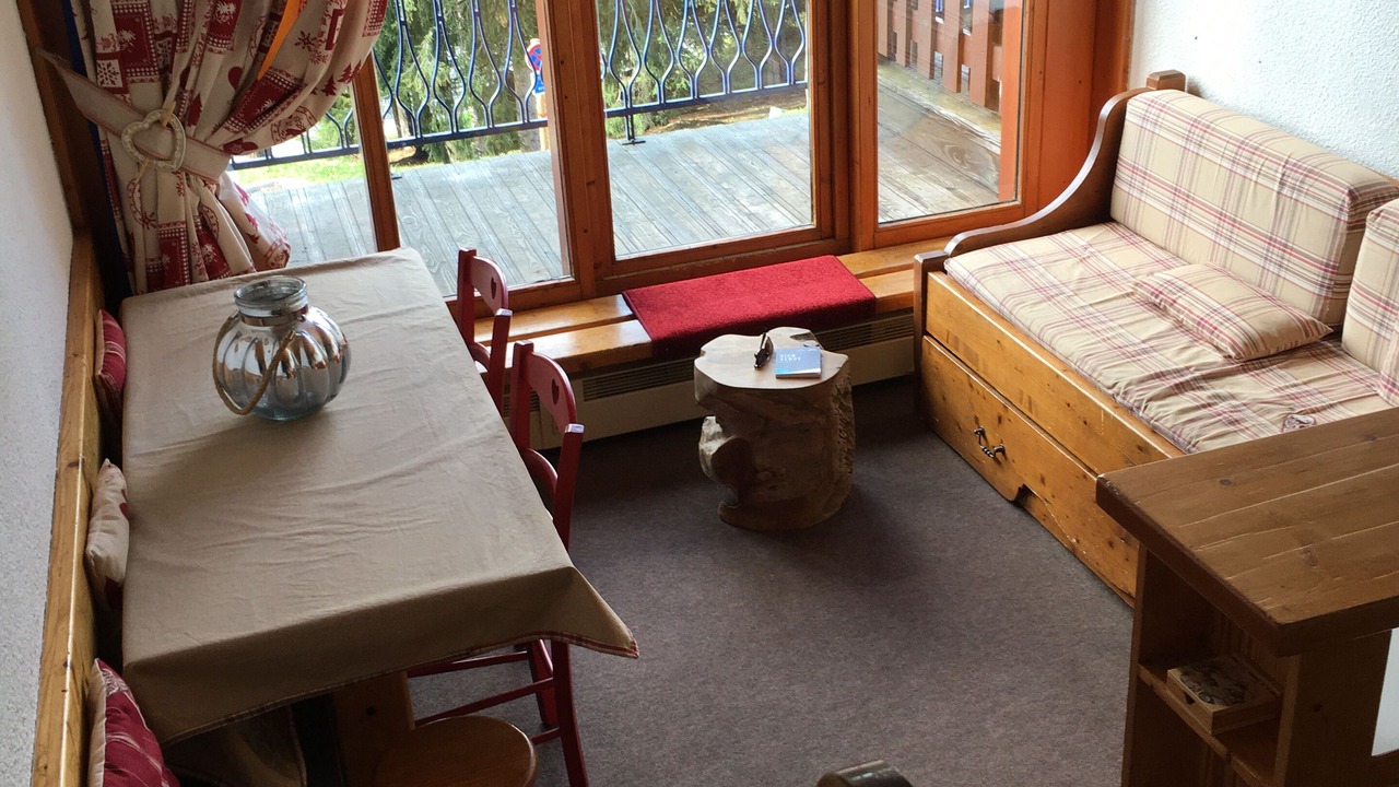 Photo of Livingroom in Arc-1800