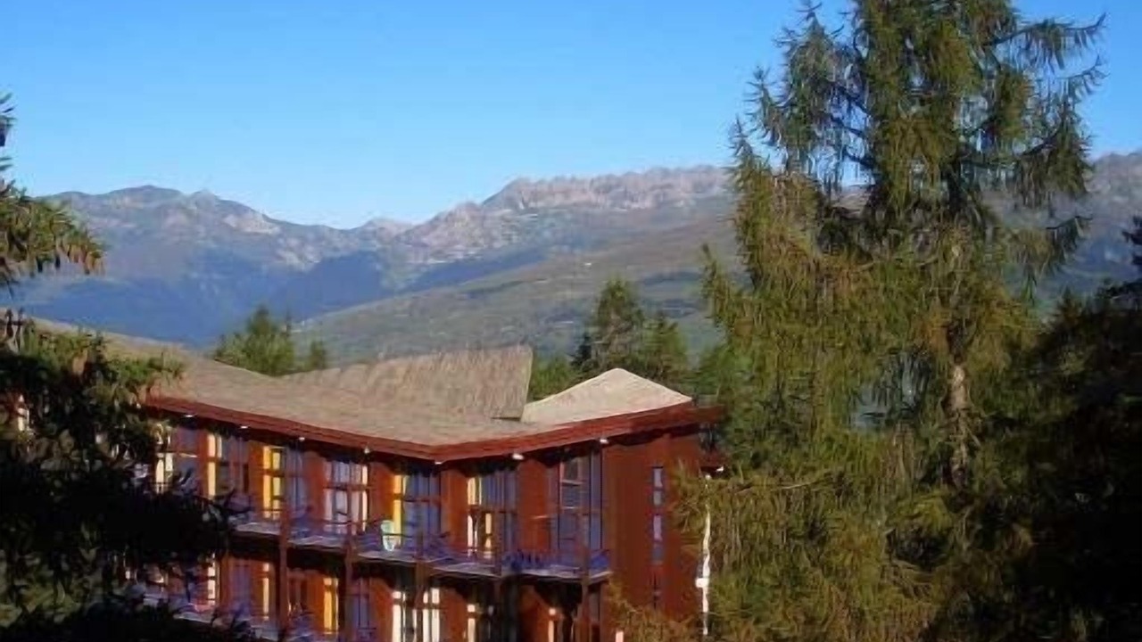 Photo of Outdoor in Arc-1800