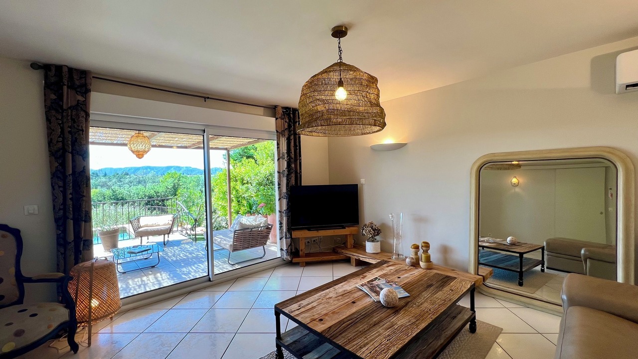 Photo of Livingroom in Eyragues