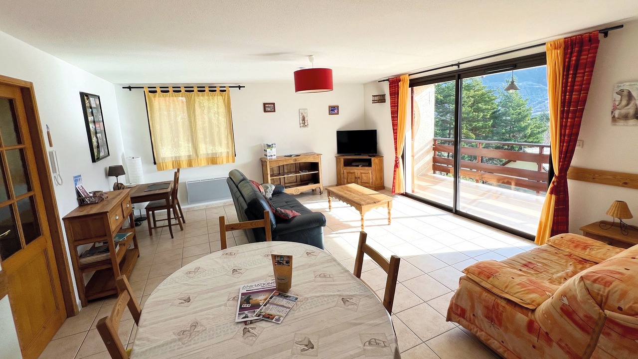Photo of Livingroom in Embrun