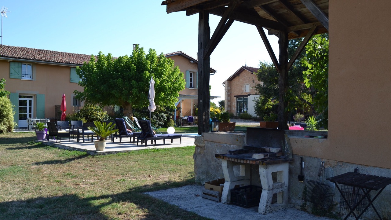 Photo of Patio Balcony in Sainte-Foy-la-Longue