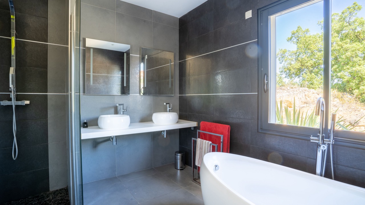 Photo of Bathroom in Les Adrets-de-l'Esterel