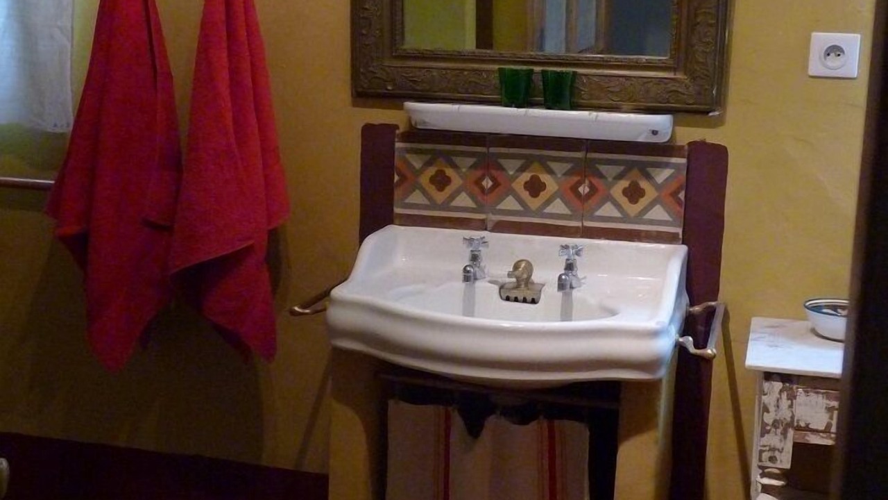 Photo of Bathroom in Saint-Papoul