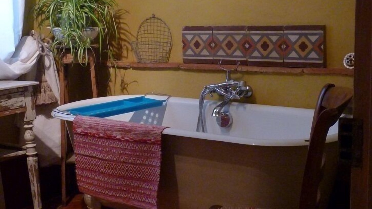 Photo of Bathroom in Saint-Papoul
