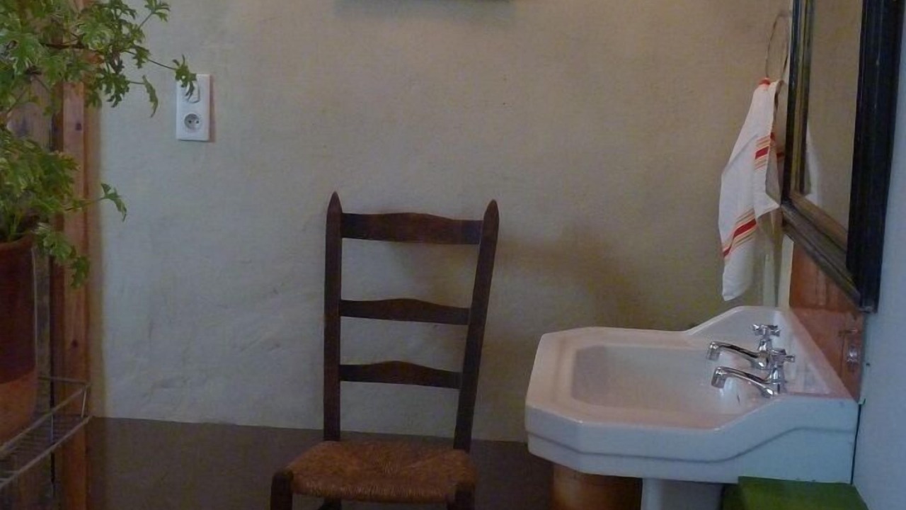 Photo of Bathroom in Saint-Papoul