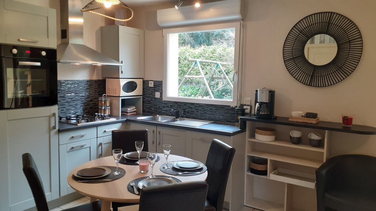 Photo of Kitchen in Treveneuc