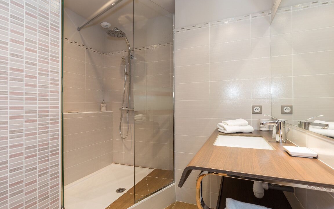 Photo of Bathroom in Eyragues