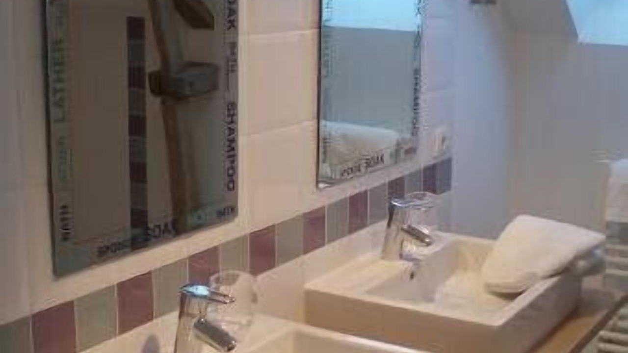 Photo of Bathroom in Crouay