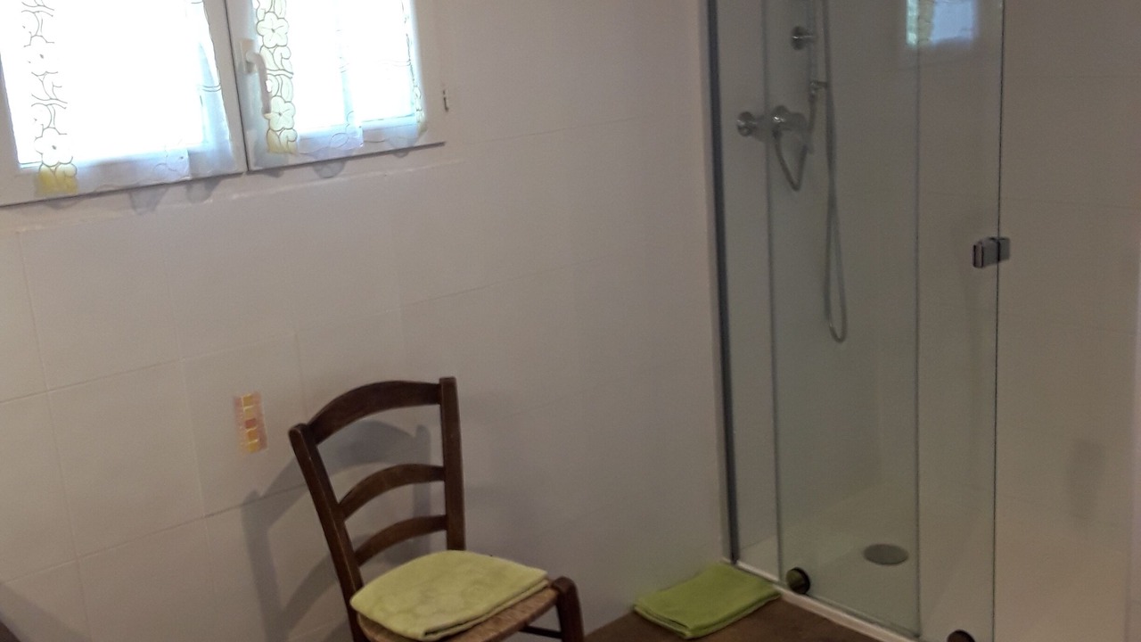 Photo of Bathroom in Pernes-les-Fontaines