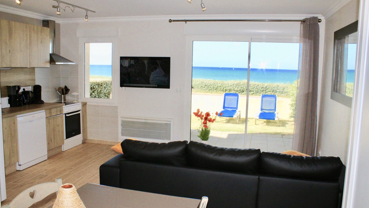 Photo of Livingroom in Saint-Jean-de-la-Riviere