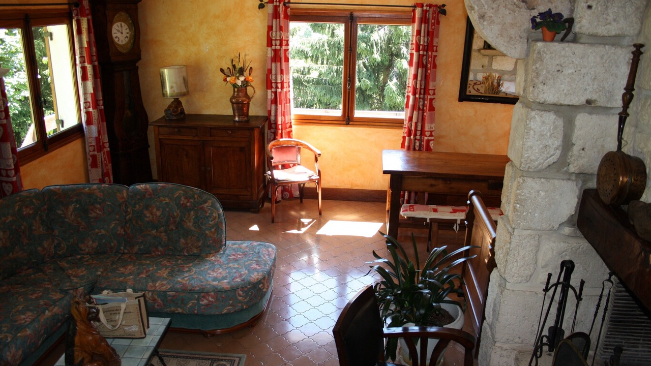 Photo of Livingroom in Saint-Jacques-des-Blats